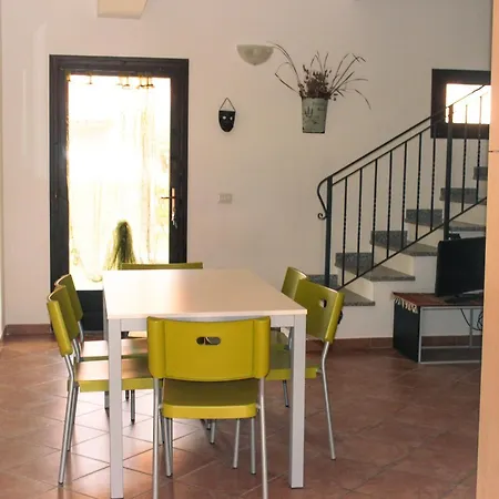 Tatil Evi Comfortable With Swimmingpool
